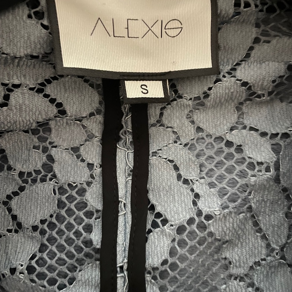 Sold🎈ALEXIS lace blazer S - Picture 8 of 8